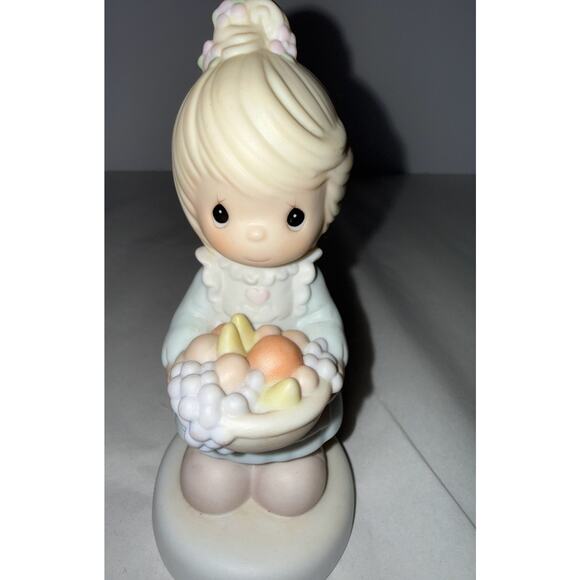Precious Moments "The Fruit of The Spirit is Love" Figurine 1993 Enesco 521213 - Picture 1 of 4
